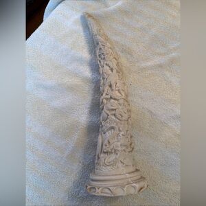 Vintage 16” Ceramic Elephant Tusk With Animals Made In Mexico